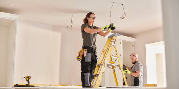 Best Emergency Electrical Repair  in Grinnell, IA